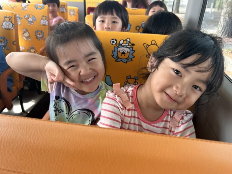 バスに乗っておでかけ🚌【わかたけ】の写真