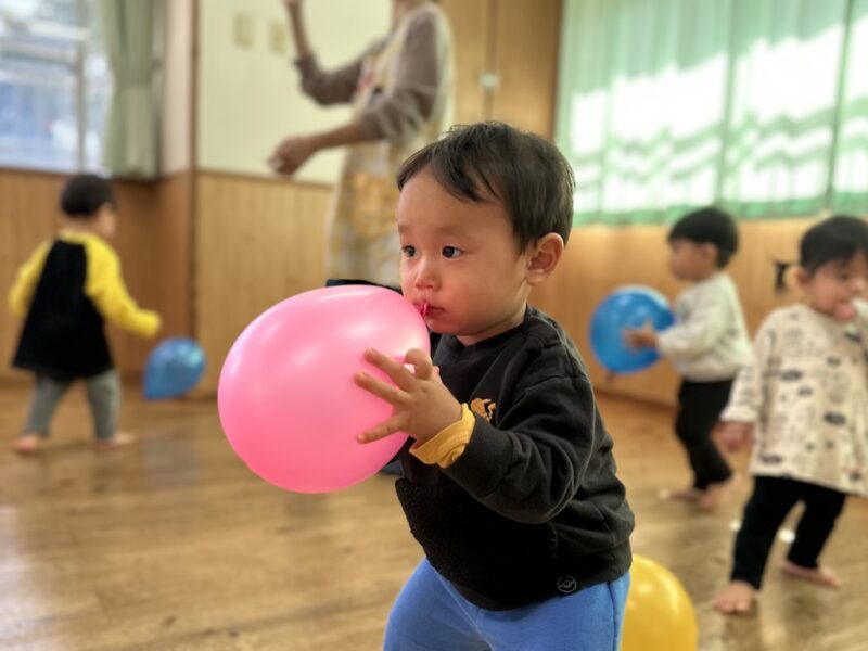 風船遊び【わかたけ】の写真
